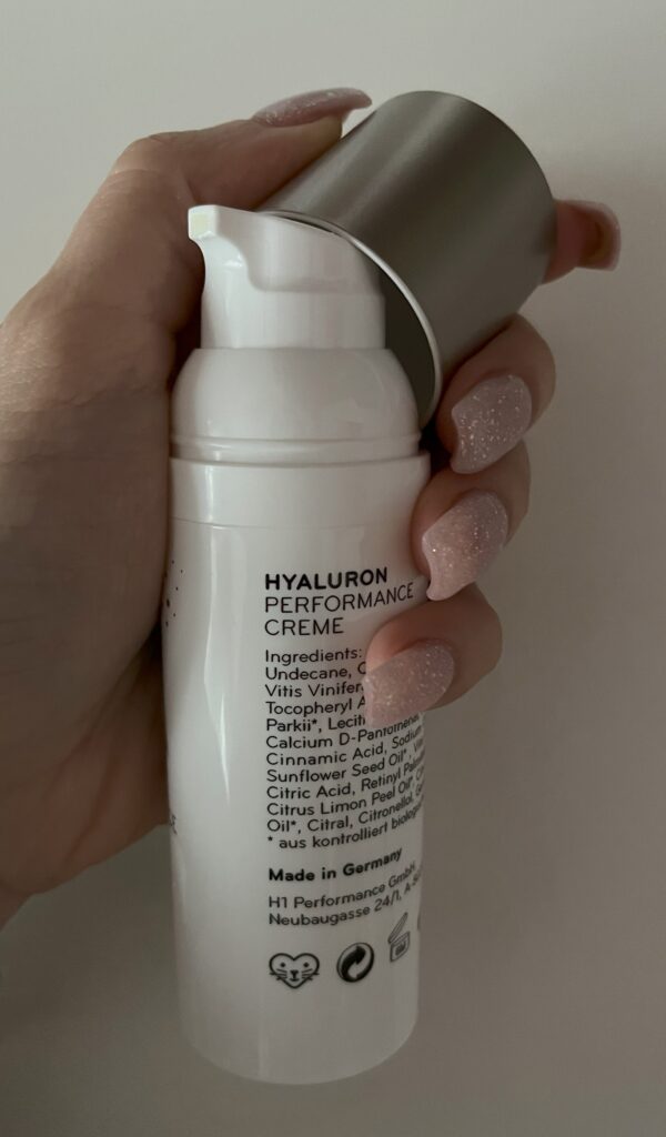 COSPHERA Hyaluron Performance Creme_Pump-Mechanismus